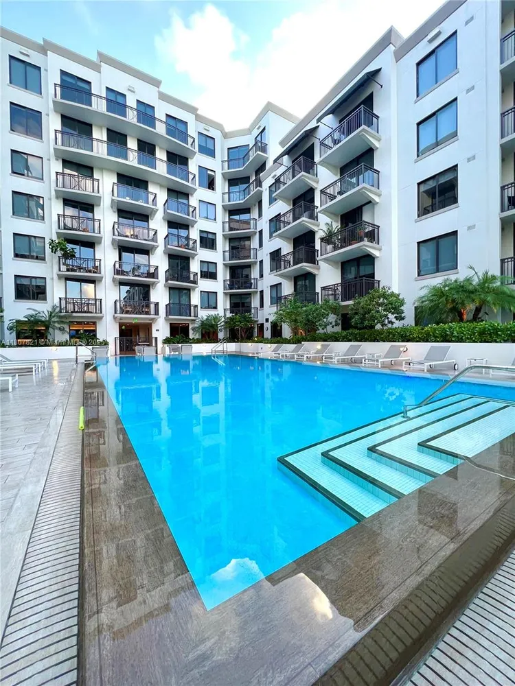 Merrick Manor #810 image #27