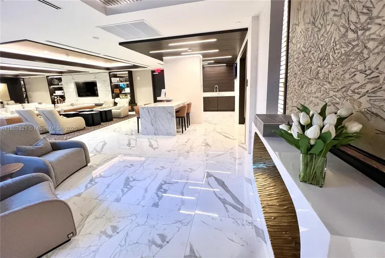 Merrick Manor #810 image #34