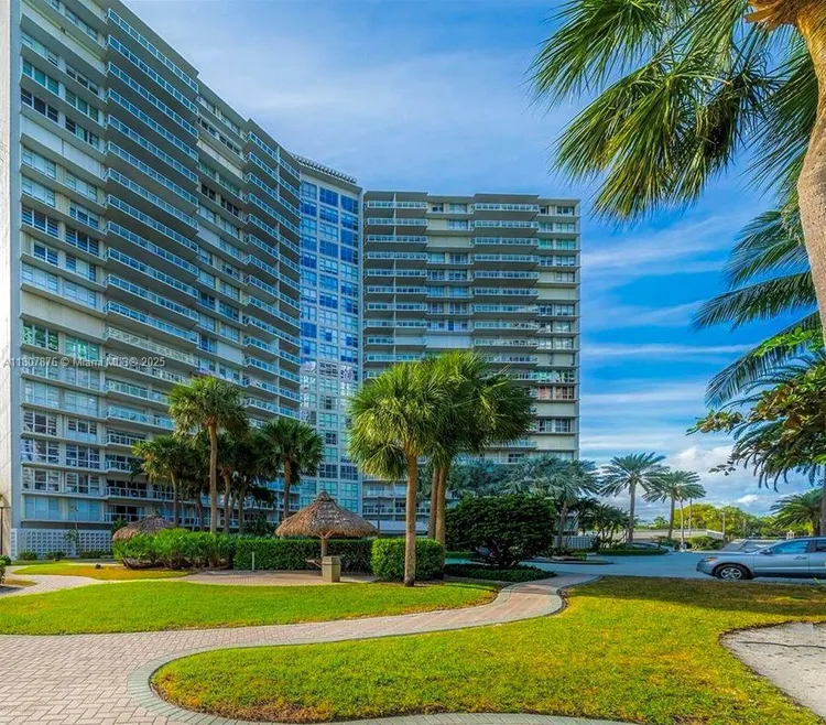 Brickell Townhouse #17U image #38