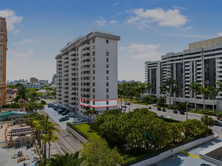 Gables Plaza #301 image #55