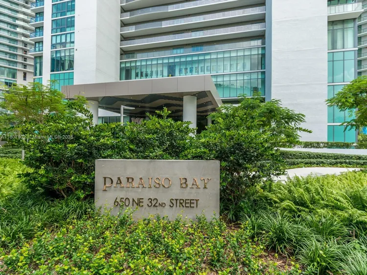 Paraiso Bay #4101 image #26