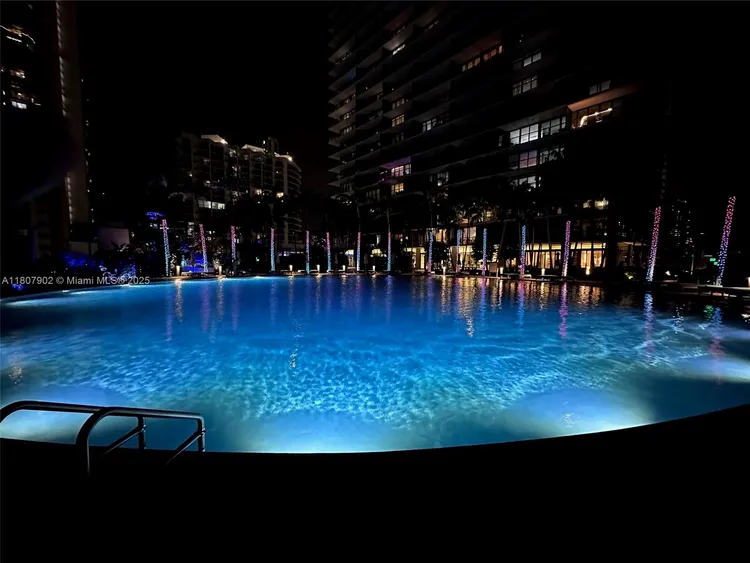 Paraiso Bay #4101 image #37