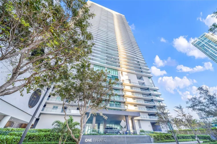 One Paraiso #1405 image #30