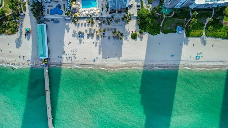 Plaza of the Americas #220 image #57