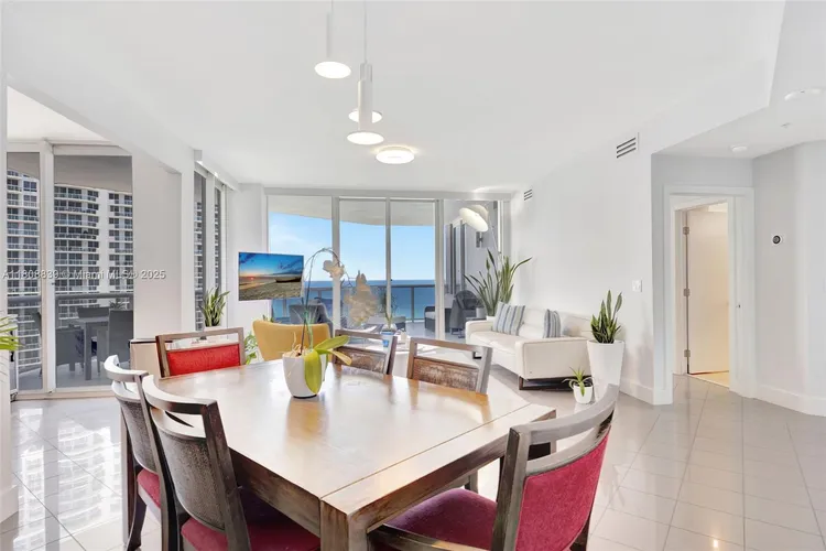 La Gorce #TS8 image #13