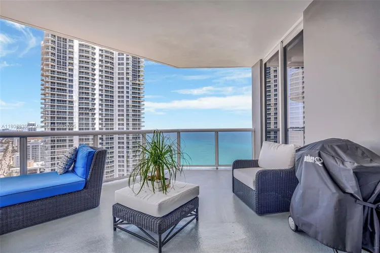 La Gorce #TS8 image #18