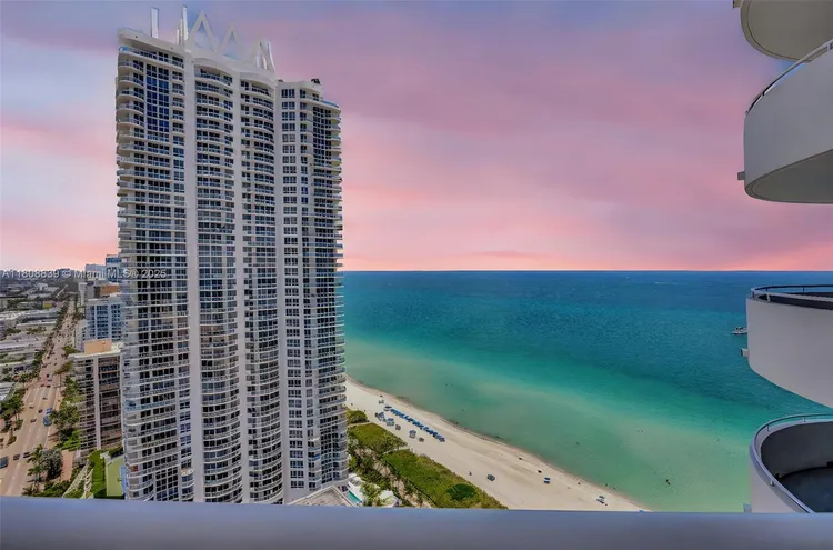 La Gorce #TS8 image #24