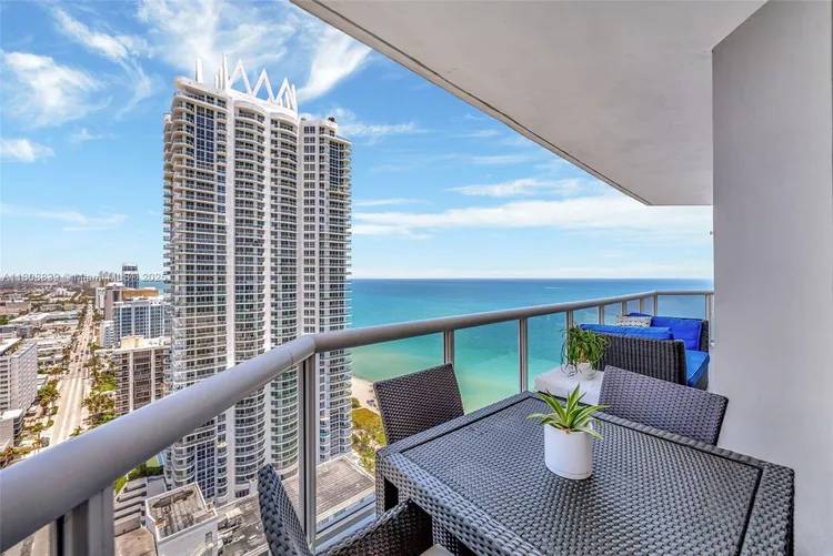 La Gorce #TS8 image #28