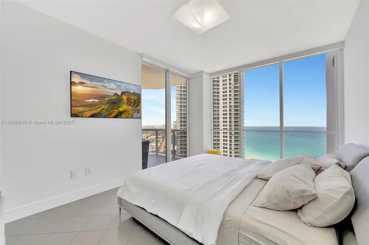 La Gorce #TS8 image #30