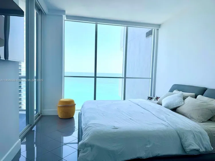 La Gorce #TS8 image #31