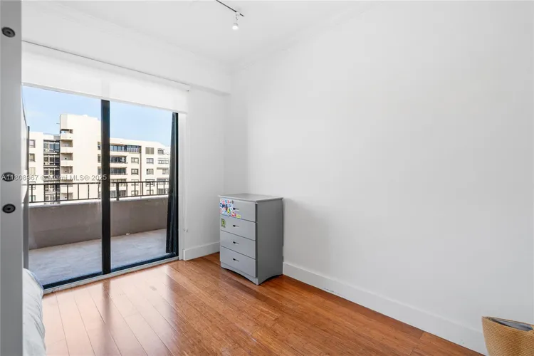 Key Colony I - Tidemark #1030 image #23