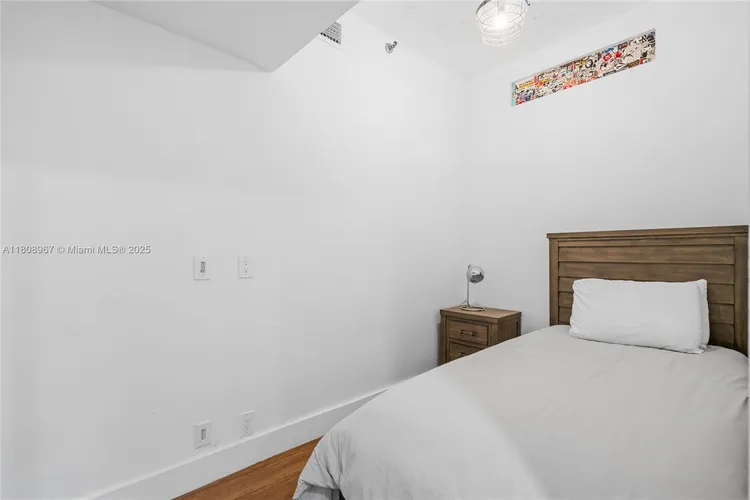 Key Colony I - Tidemark #1030 image #28