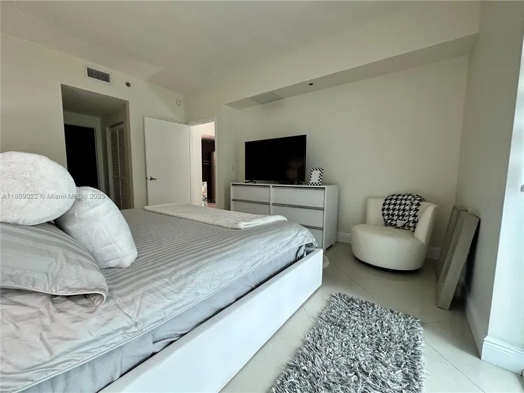 The Plaza on Brickell North #2607 image #25