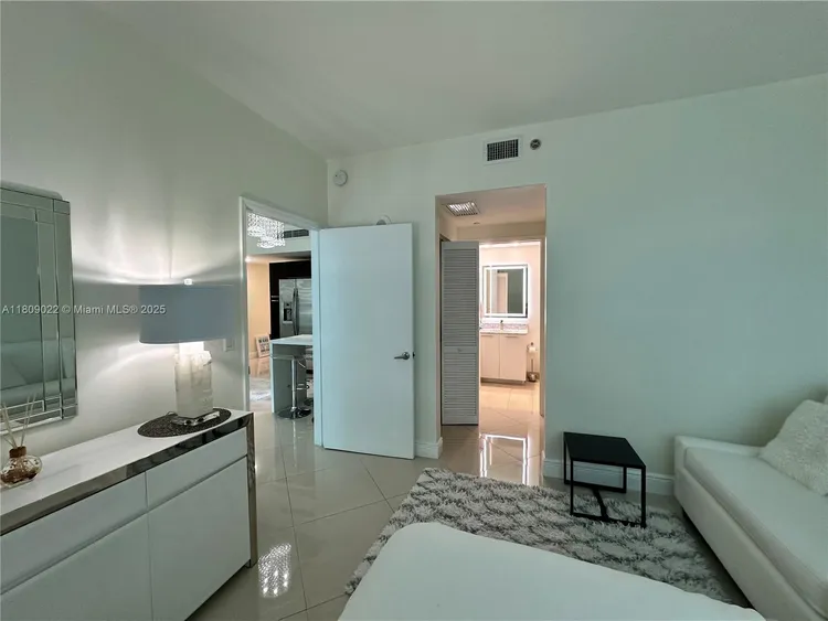 The Plaza on Brickell North #2607 image #38