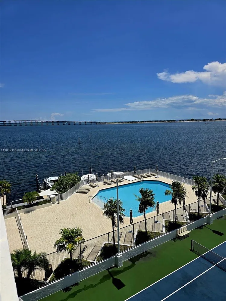 Brickell Harbour #6B image #12