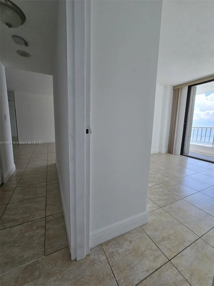 Brickell Harbour #6B image #17