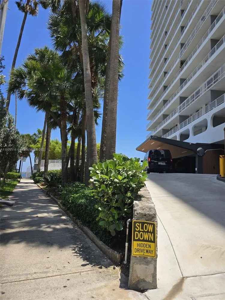 Brickell Harbour #6B image #30