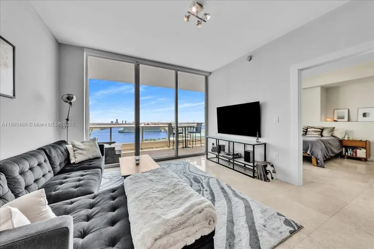900 Biscayne Bay #2504 image #15