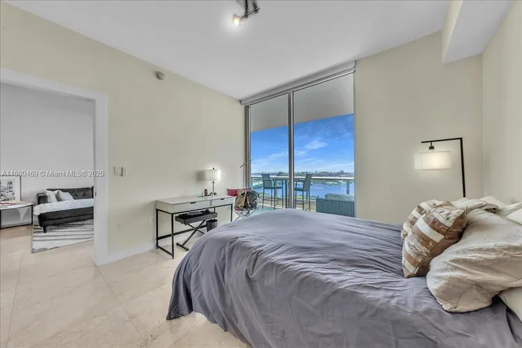 900 Biscayne Bay #2504 image #21