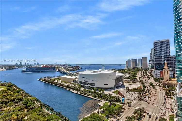 900 Biscayne Bay #2504 image #28