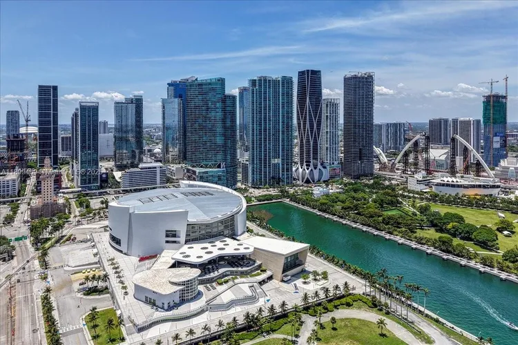 900 Biscayne Bay #2504 image #31