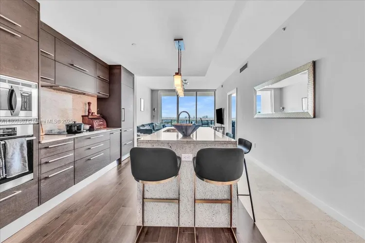 900 Biscayne Bay #2504 image #7