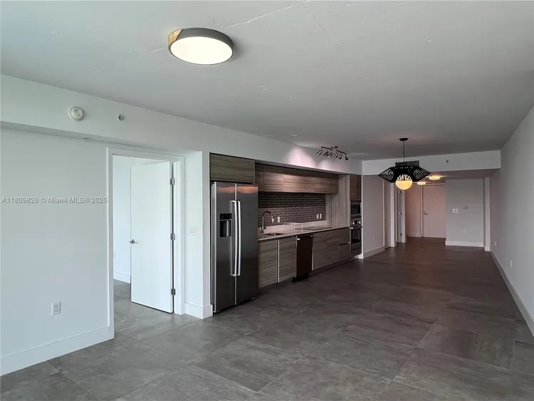 Peloro Miami Beach #512 image #12