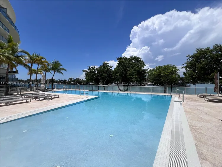 Peloro Miami Beach #512 image #23