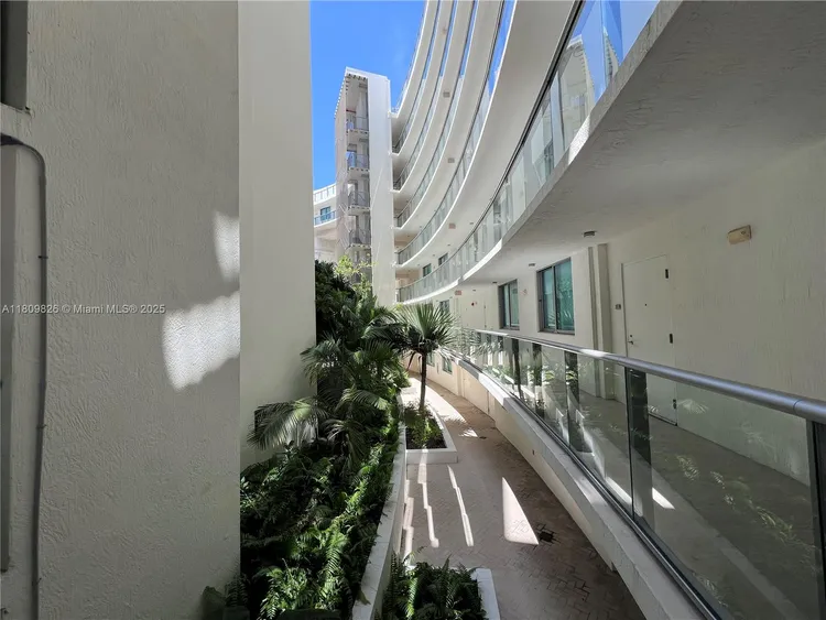 Peloro Miami Beach #512 image #24