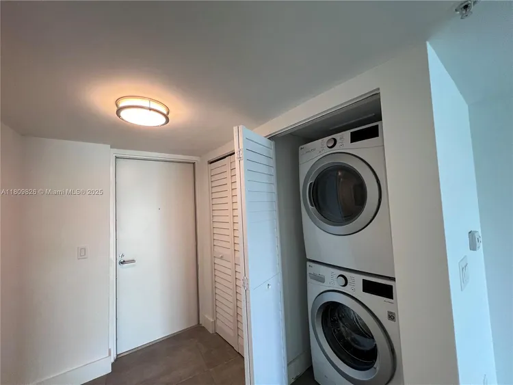 Peloro Miami Beach #512 image #8