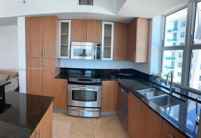 360 Condo #912 image #13