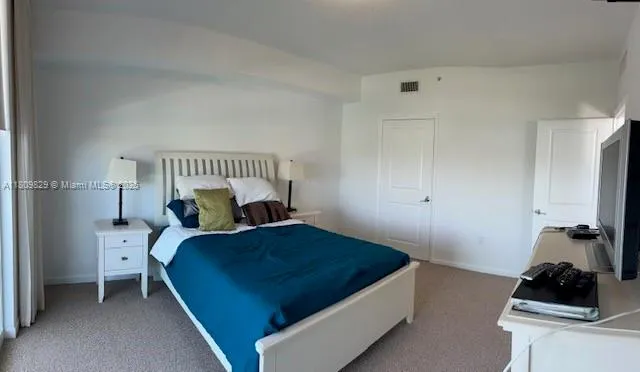 360 Condo #912 image #17