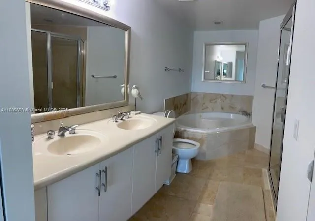 360 Condo #912 image #19