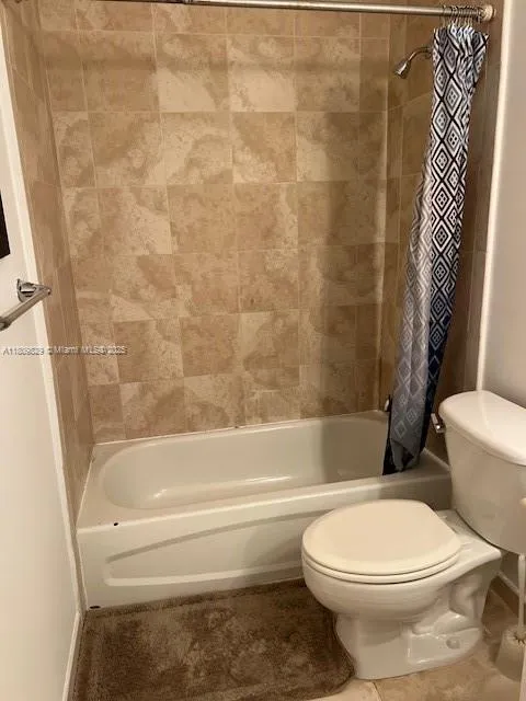 360 Condo #912 image #32