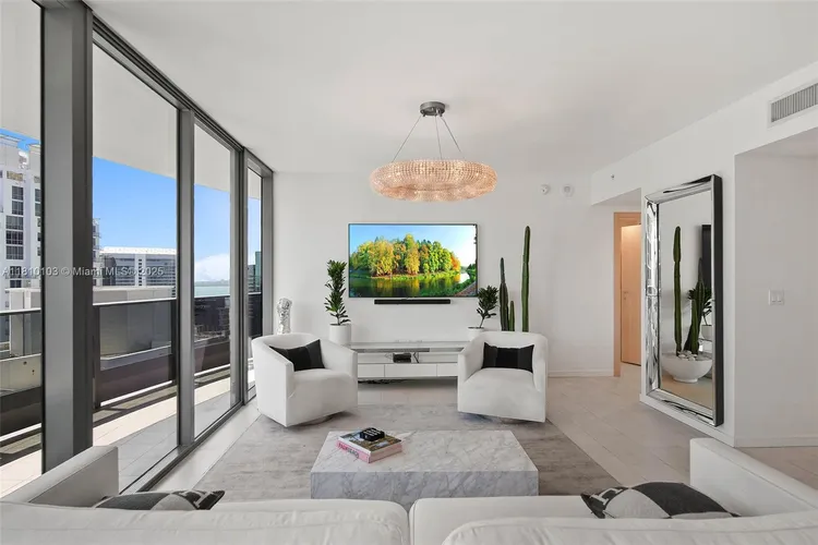 Brickell Flatiron #4209 image #13