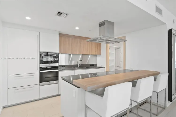 Brickell Flatiron #4209 image #21