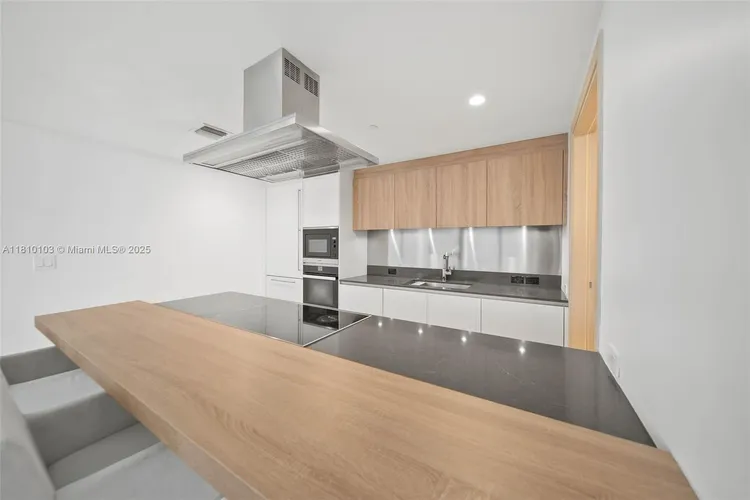 Brickell Flatiron #4209 image #25