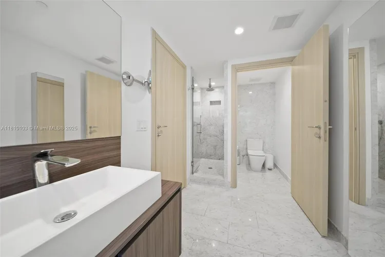 Brickell Flatiron #4209 image #35