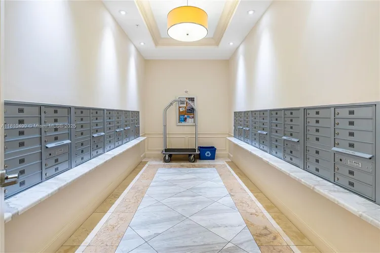 1300 Ponce #705 image #27