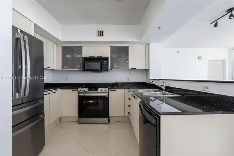 La Perla #3207 image #13