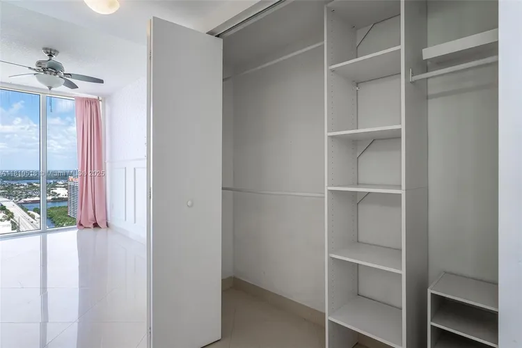 La Perla #3207 image #20