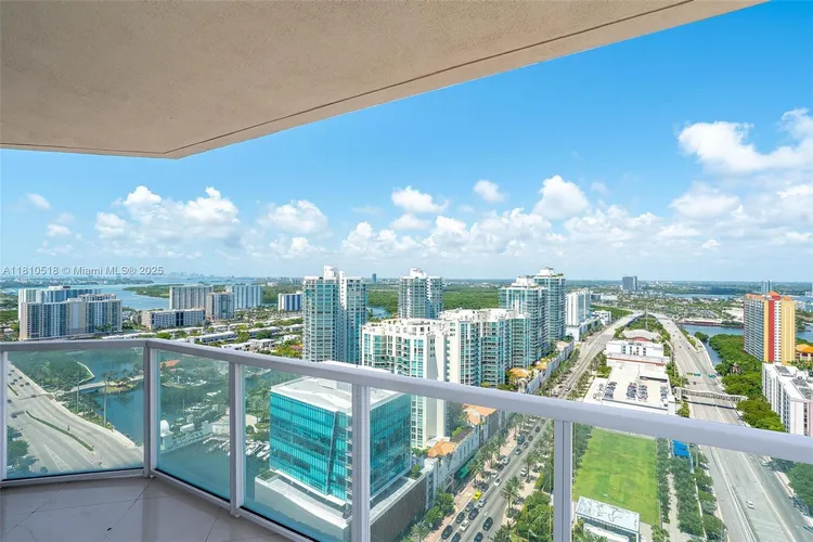 La Perla #3207 image #6