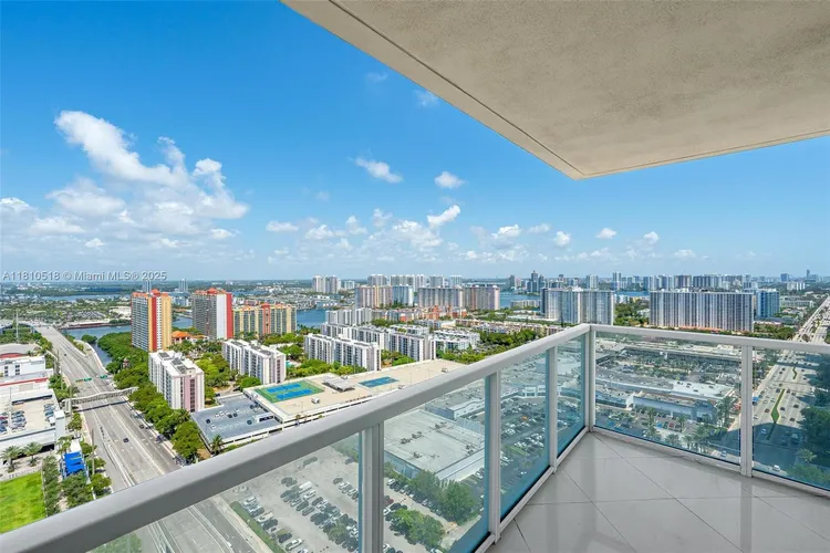 La Perla #3207 image #7