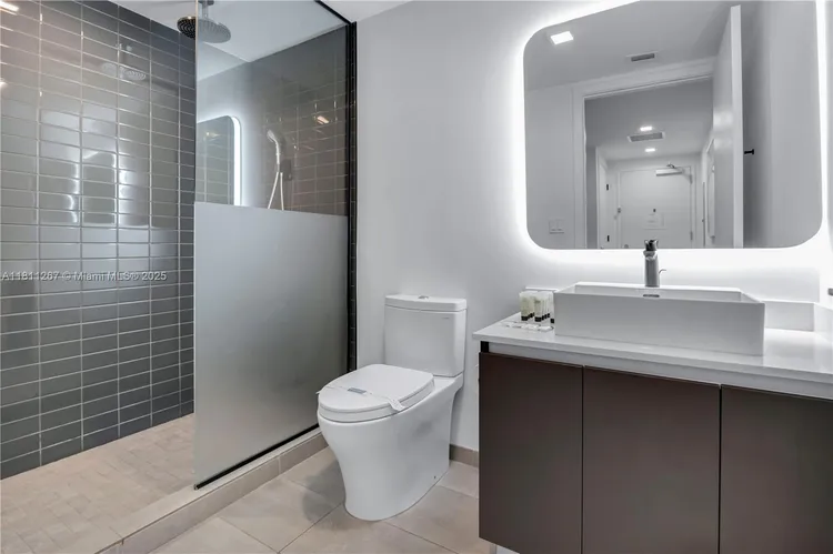 YotelPad #2208 image #14