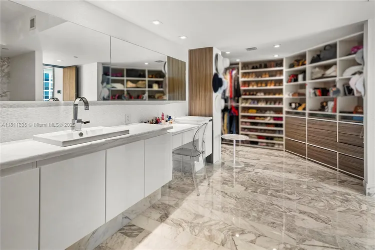 ICON South Beach #1007 image #32