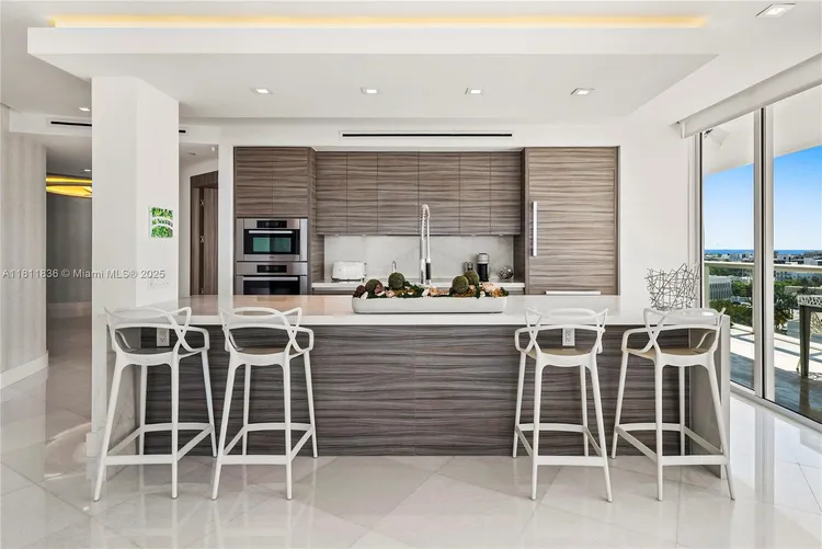 ICON South Beach #1007 image #9