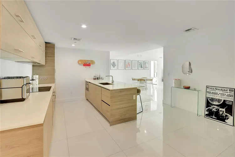 Dua Miami (SLS Hotel and Residences) #1610 image #6