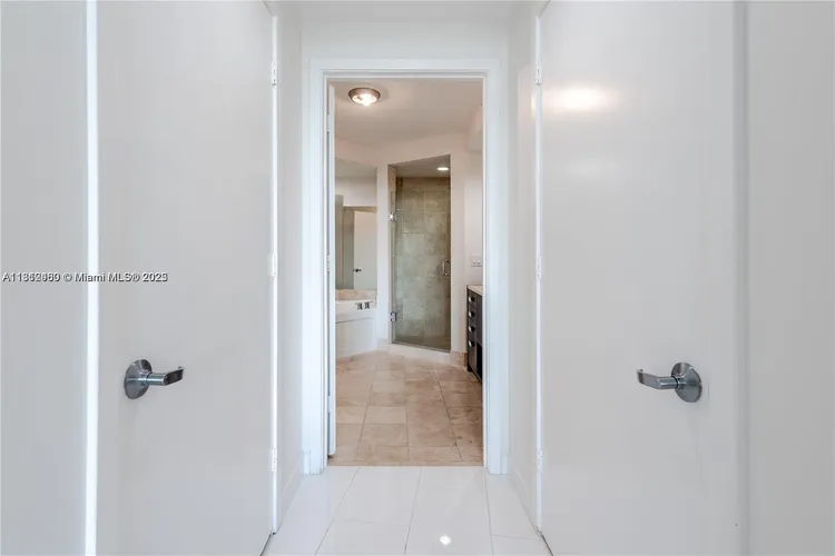 Trump Royale #608 image #12