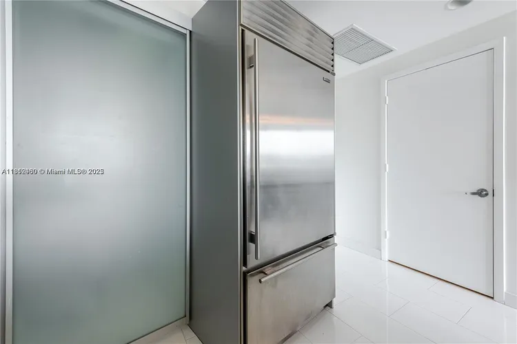 Trump Royale #608 image #13