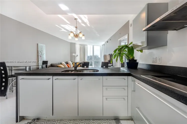 Trump Royale #608 image #7